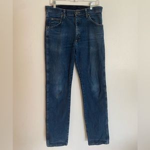 Men’s dark wash wrangler jeans